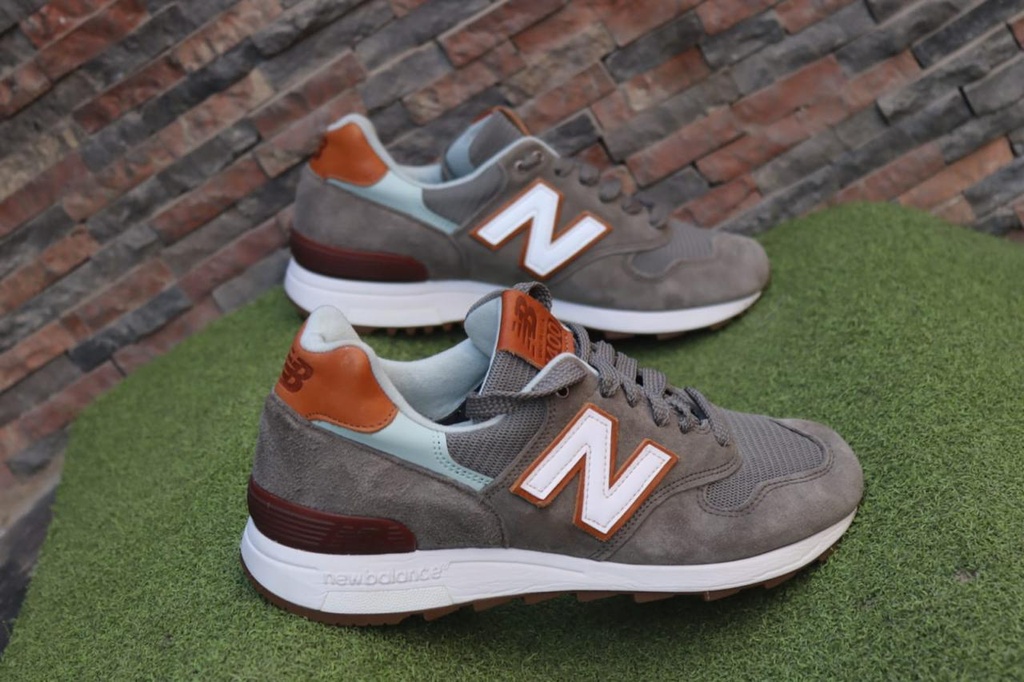 New Balance Sneaker