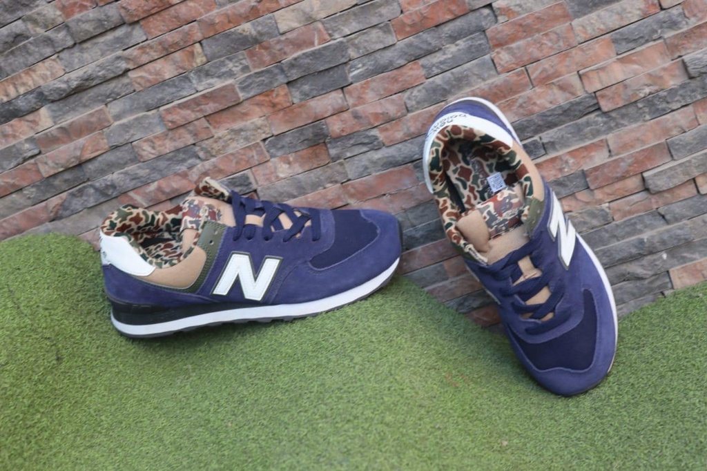 New Balance Sneaker