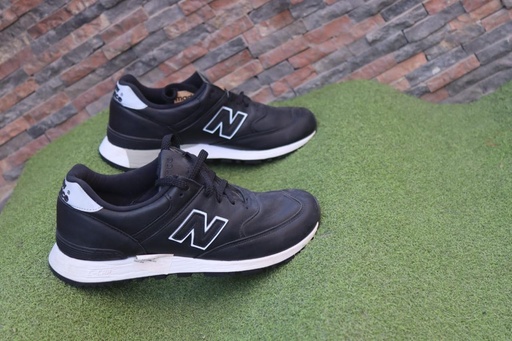 [KE-012] New Balance Sneaker